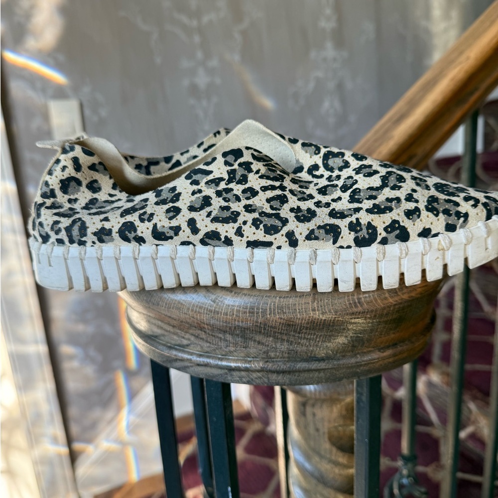 Ilse Jacobson tulip shoe euro 40 US 8 1/2/9 good condition leopard print. - Picture 6 of 12